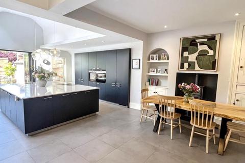63 Cambridge Road, Birmingham, B13 9UE