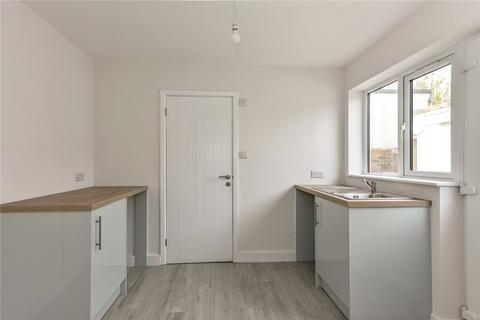 30 Albion Road, Selsey, Chichester, PO20 0DJ
