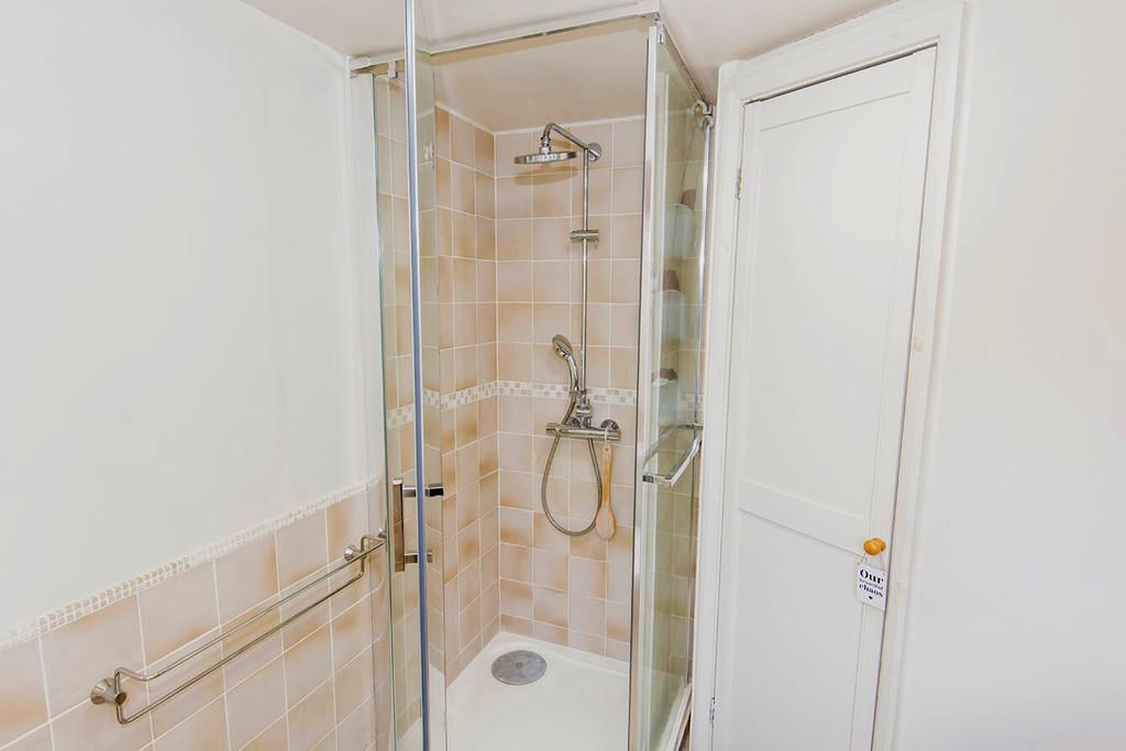 Ensuite Two