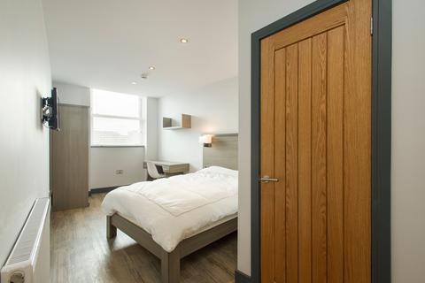 6 bedroom flat to rent, Flat 5, 4 Stanford Street