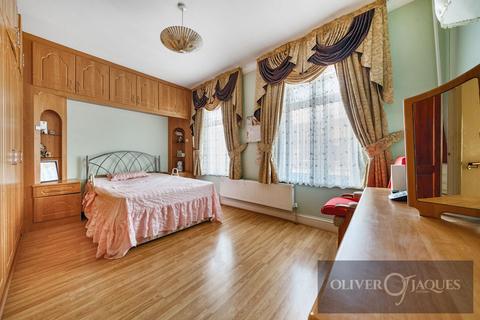 4 bedroom terraced house for sale, Alloa Road, London, SE8