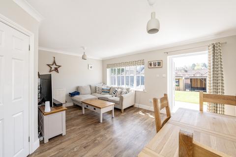 18 Bevan Hill, Chesham, HP5 2QS