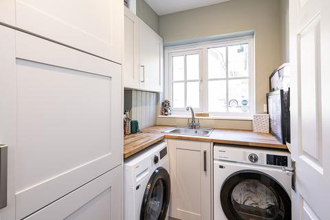 18 Bevan Hill, Chesham, HP5 2QS