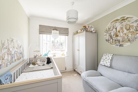 18 Bevan Hill, Chesham, HP5 2QS