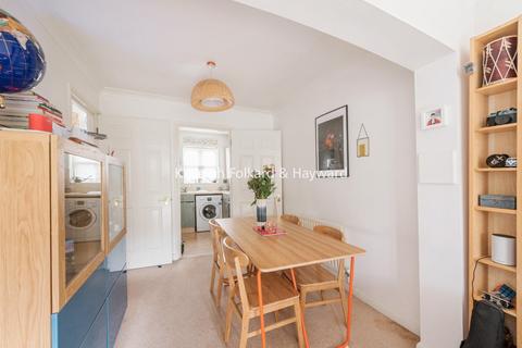 23 Ashmore Close, London, SE15 5GY
