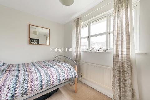 23 Ashmore Close, London, SE15 5GY