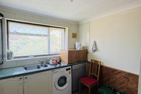 undefined, 15 Gilpin Way, UB3 5LZ