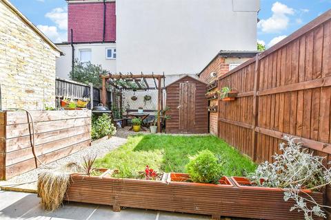 33 Haroldstone Road, London, E17 7AN