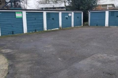undefined, Worcester Close, Farnborough GU14