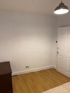 undefined, Park Street, Luton LU1
