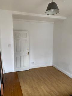 undefined, Park Street, Luton LU1