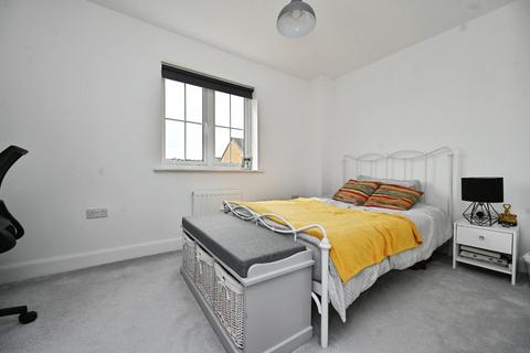 4 Stansfield Close, Bradford, BD10 0EN