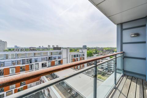 2 bedroom flat for sale, Cornell Square, Nine Elms, London, SW8