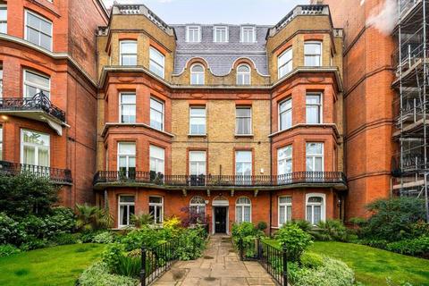 3 bedroom flat for sale, Drayton Gardens, London SW10