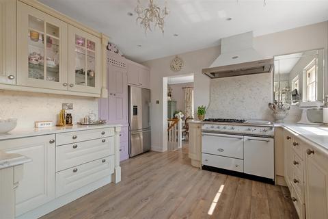 undefined, Trotters Bottom, Barnet EN5 4RD