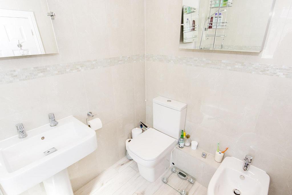 En-suite photo Two