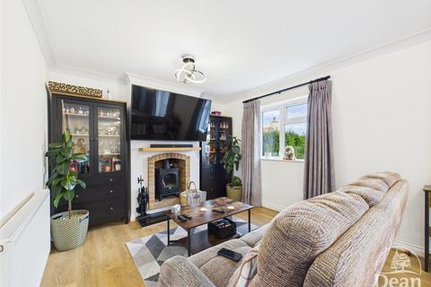 3 bedroom semi-detached house for sale, The Crescent, Berry Hill, Coleford