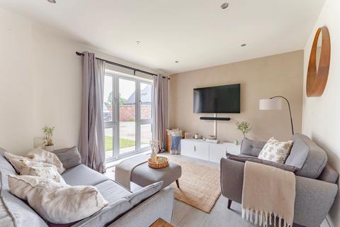 3 Browne Close, Ashwellthorpe, Norwich, NR16 1FG