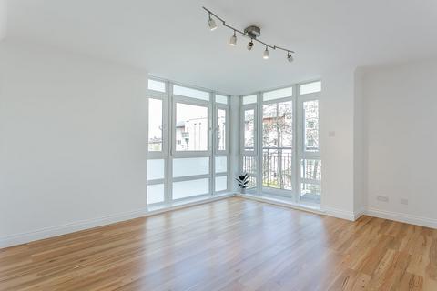 31/10 Brunswick Road, Edinburgh, EH7 5GW