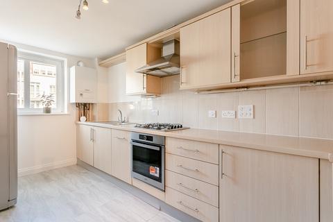 31/10 Brunswick Road, Edinburgh, EH7 5GW