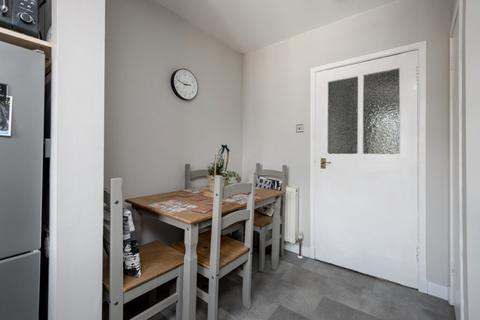 185/8 Canongate, Edinburgh, EH8 8BN