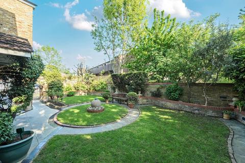 7 bedroom house for sale, Surrey Crescent, Chiswick, London, W4