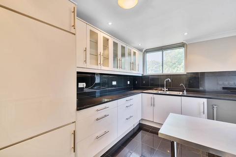 6 Surrey Crescent, London, W4 3AA