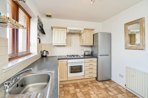19/8 Hawkhill, Edinburgh, EH7 6LA