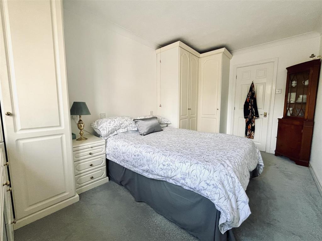 Bedroom 1 Aspect 2