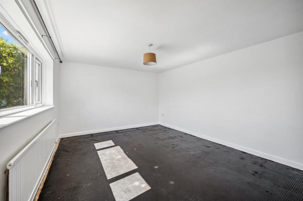 Bedroom One.jpg
