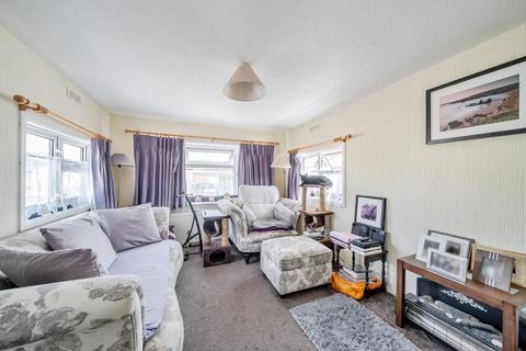 2 bedroom park home for sale, Market Place, Tattershall, Lincoln