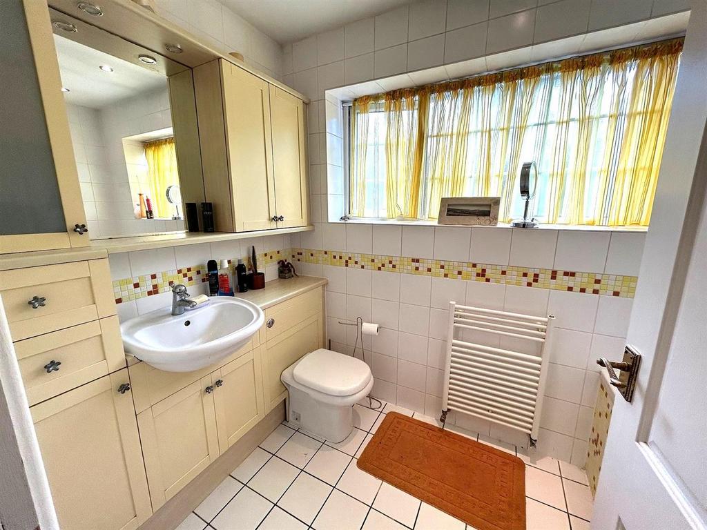 Bath 2.jpg