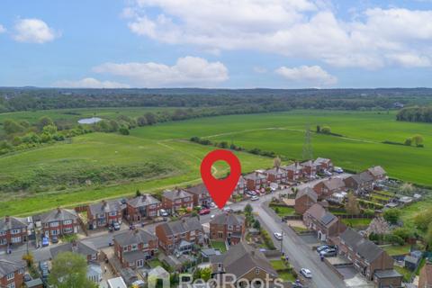60 Ingleborough Drive, Sprotbrough, Doncaster, DN5 7AF