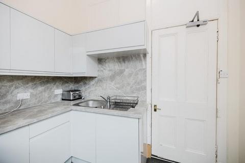 undefined, 3059L Lauriston Park, Edinburgh, EH3 9JA