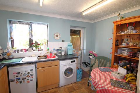 undefined, Windsor Gardens, Warden, Sheerness