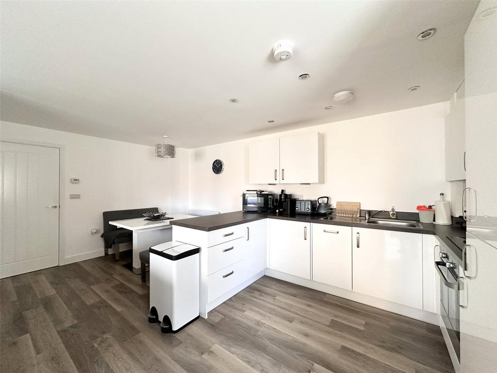 Kitchen Dining Area