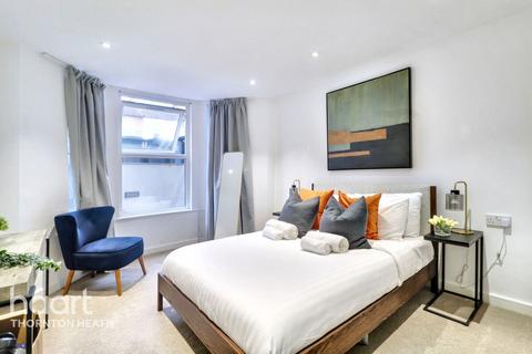 2 bedroom character property for sale, Moffat Road, Thornton Heath