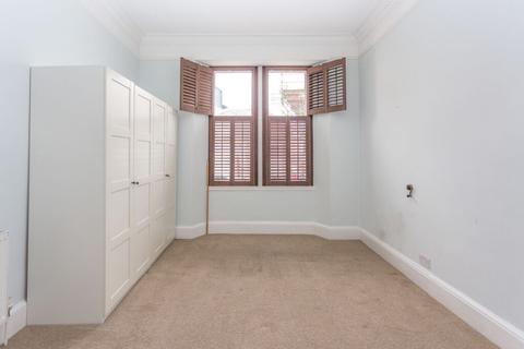64 Eyre Place, Edinburgh, EH3 5EJ