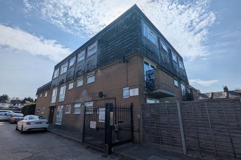 219 Dedworth Road, Windsor, SL4 4JW