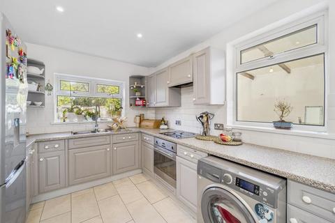 323 Pennygate, Spalding, PE11 1LQ