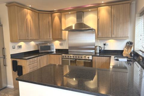 39 Fir Tree Lane, Bristol, BS5 8TZ