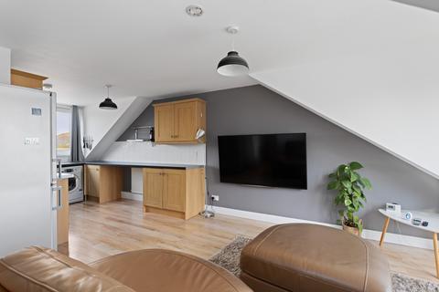 201a, Duddingston Park South, Edinburgh, EH15 3EJ