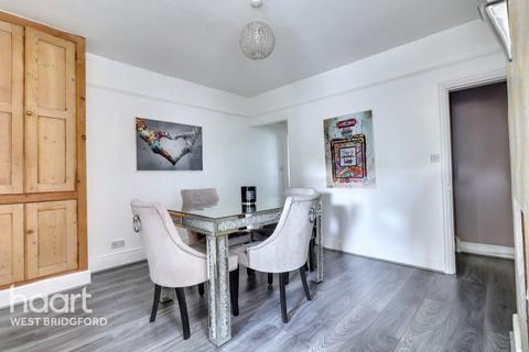 undefined, Sydney Grove, Radcliffe-On-Trent