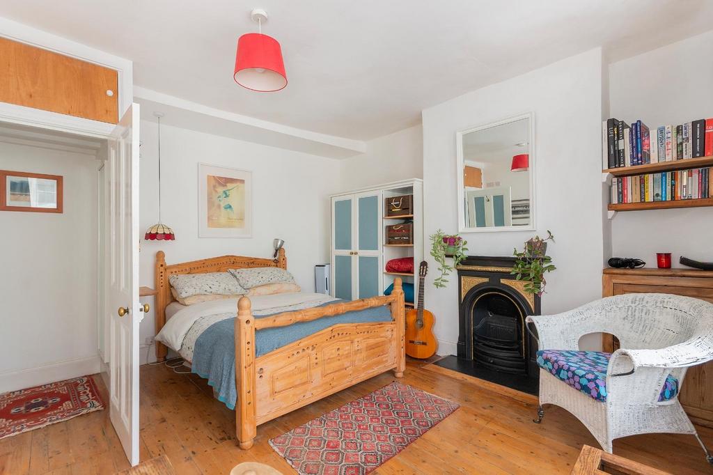 4 R5 RMR - Bedroom I.jpg