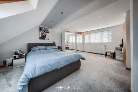 4 bedroom semi-detached house for sale, Old Lode Lane, Solihull, B92 8LW