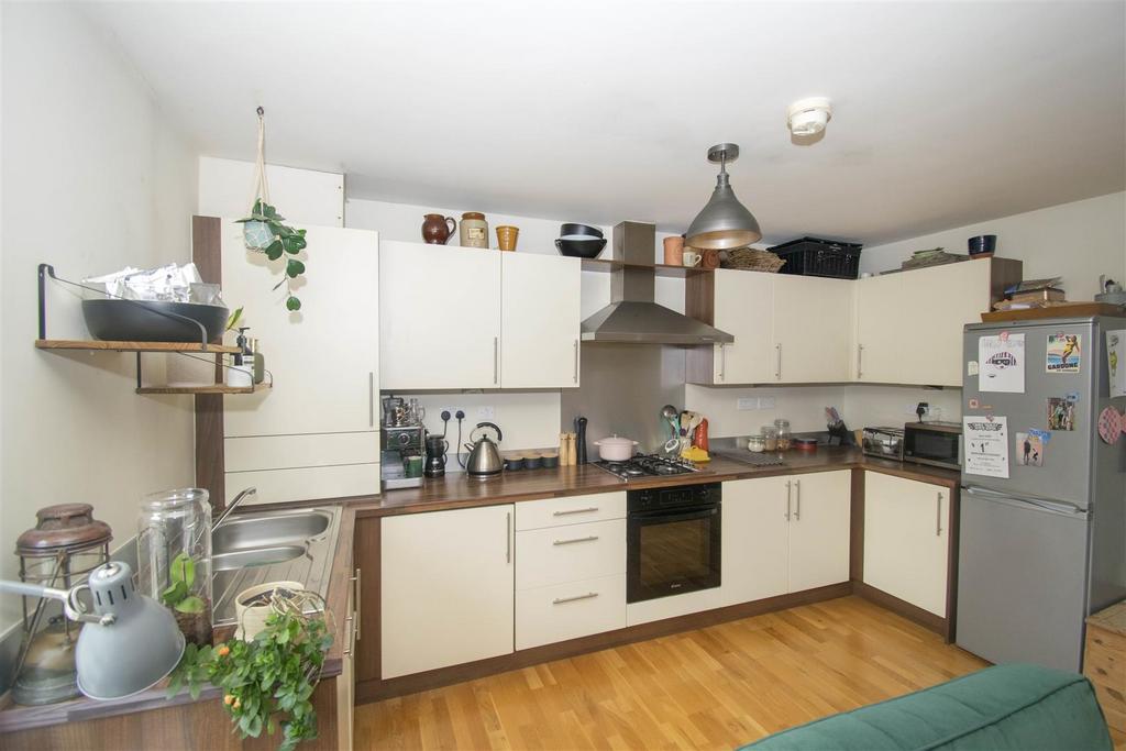 Modern kitchen/integral appliances