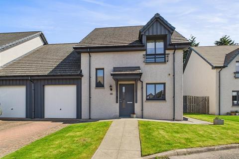 14 School Field Road, Rattray, Blairgowrie, PH10 7FD