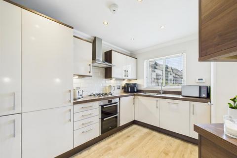 14 School Field Road, Rattray, Blairgowrie, PH10 7FD