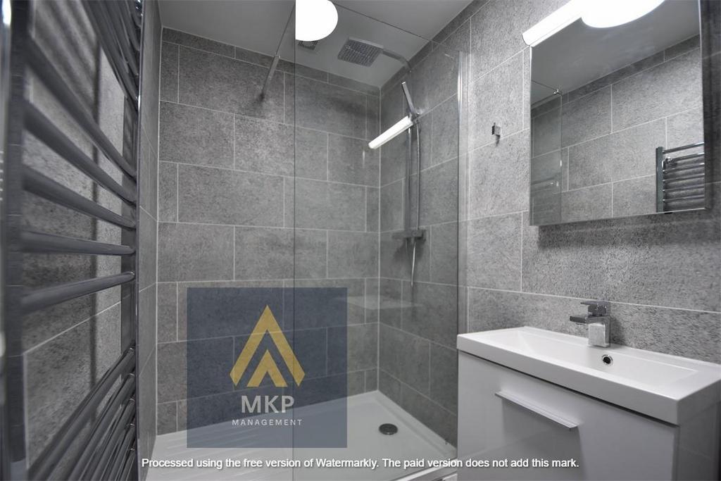 GF Bathroom.jpg