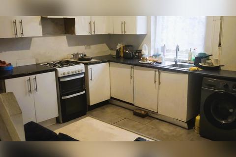 3 bedroom terraced house for sale, Oxford Street, Bury BL9